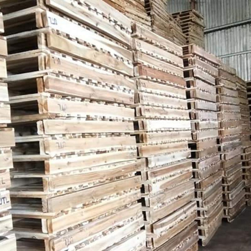 Pallet kê hàng trong kho