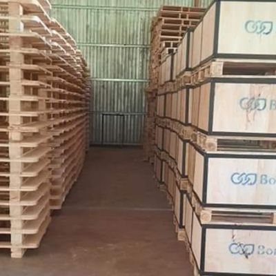 Pallet kê hàng trong kho