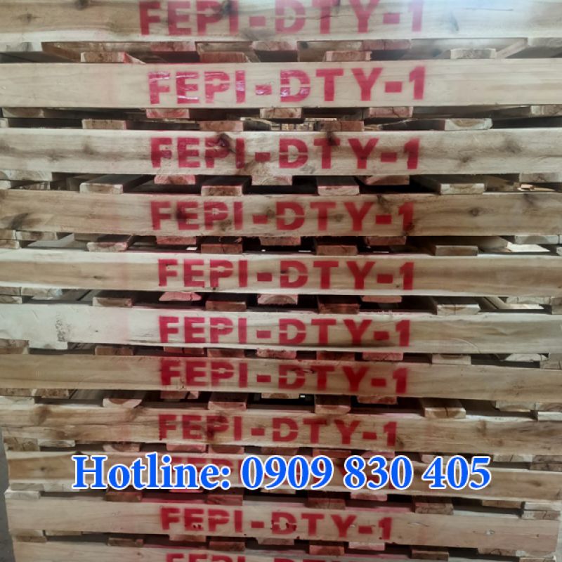 Pallet gỗ tràm 01